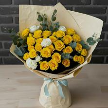 Букет цветов из:  Розы в Хоста