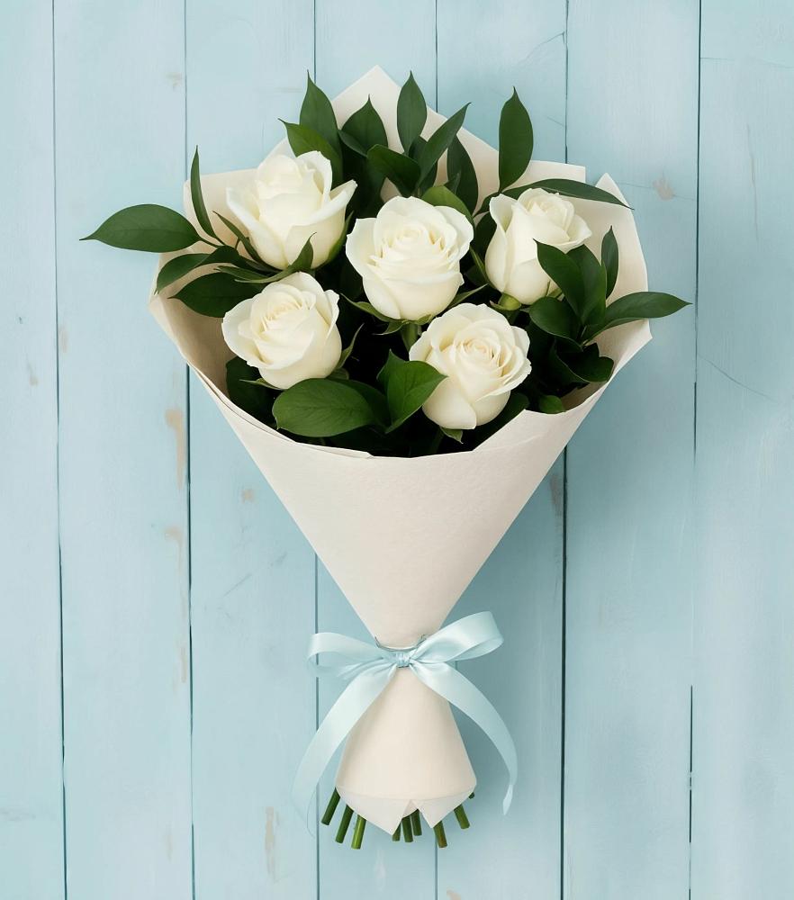 Букет цветов из: Розы в Хоста