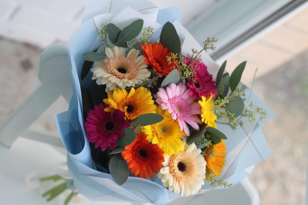 Букет цветов из: Герберы в Хоста