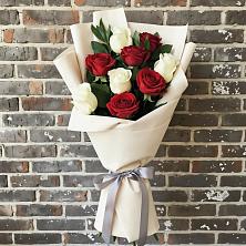 Букет цветов из:  Розы в Хоста