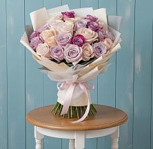 Букет цветов из:  Розы в Хоста