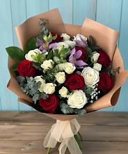 Букет цветов из:  Розы и Альстромерии в Хоста