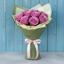 Букет Розы Фёрст Леди в Хоста