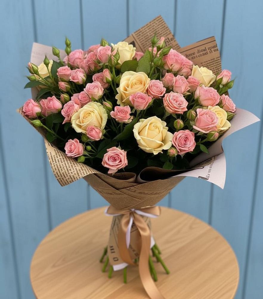 Букет цветов из: Розы в Хоста