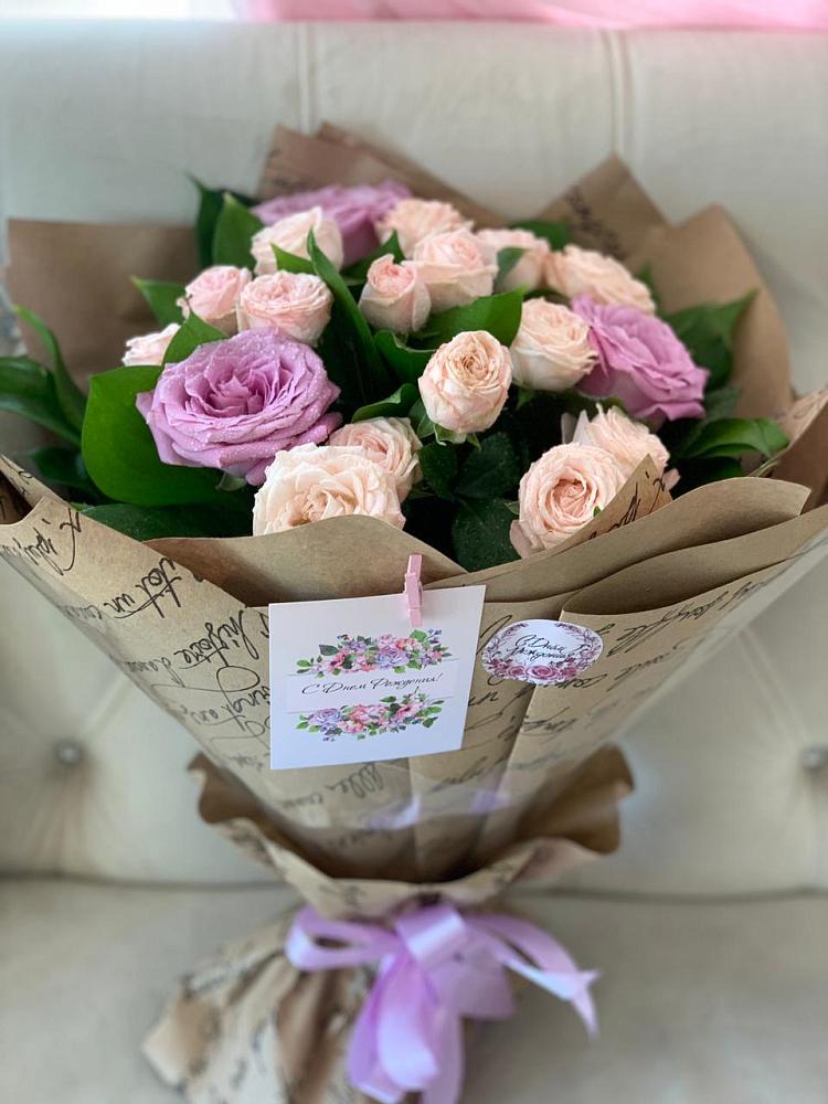 Букет цветов из: Розы в Хоста