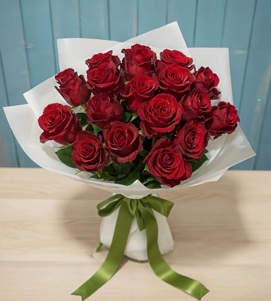 Букет Красные розы в Хоста