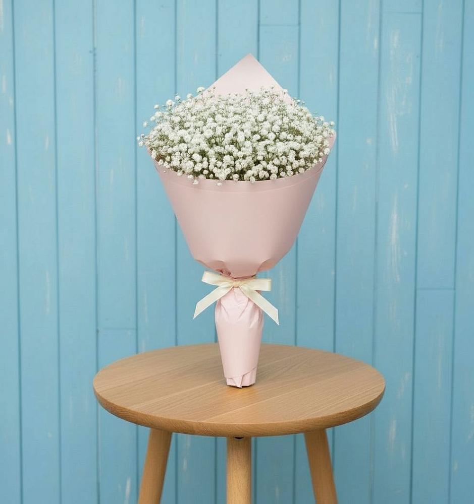 Букет цветов из: Гипсофила в Хоста