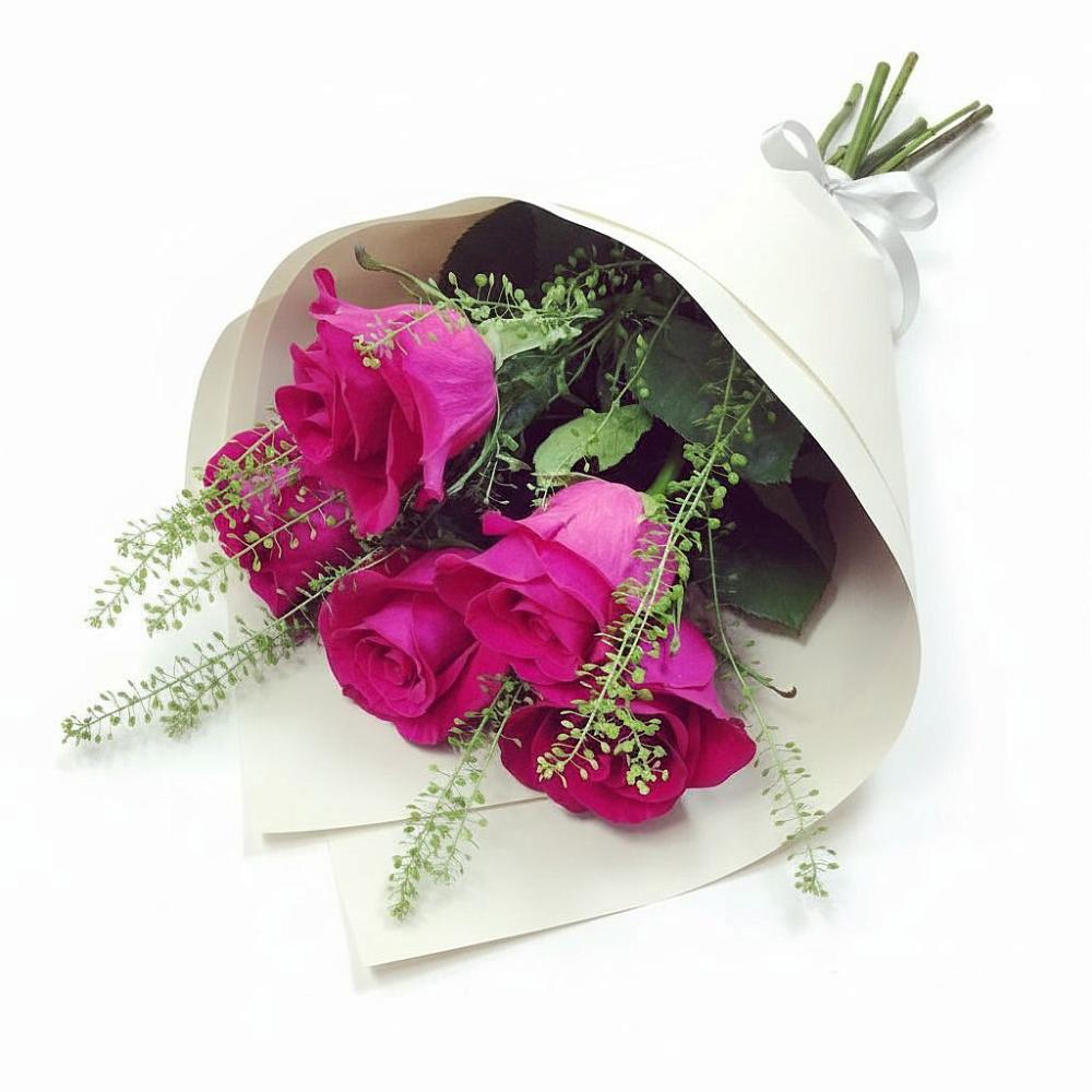 Букет цветов из: Розы в Хоста