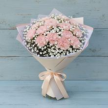 Букет цветов из:  Гвоздики в Хоста