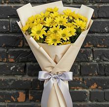 Букет цветов из:  Хризантемы в Хоста