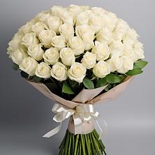 Букет 101 беля роза Белоснежка в Хоста