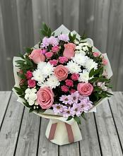 Букет цветов из:  Альстромерии, Гвоздики, Розы и Хризантемы #REPLACE_PRED# Хоста