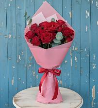 Букет цветов из:  Розы в Хоста