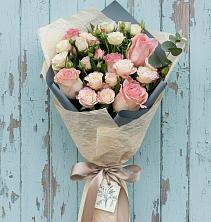 Букет цветов из:  Розы в Хоста