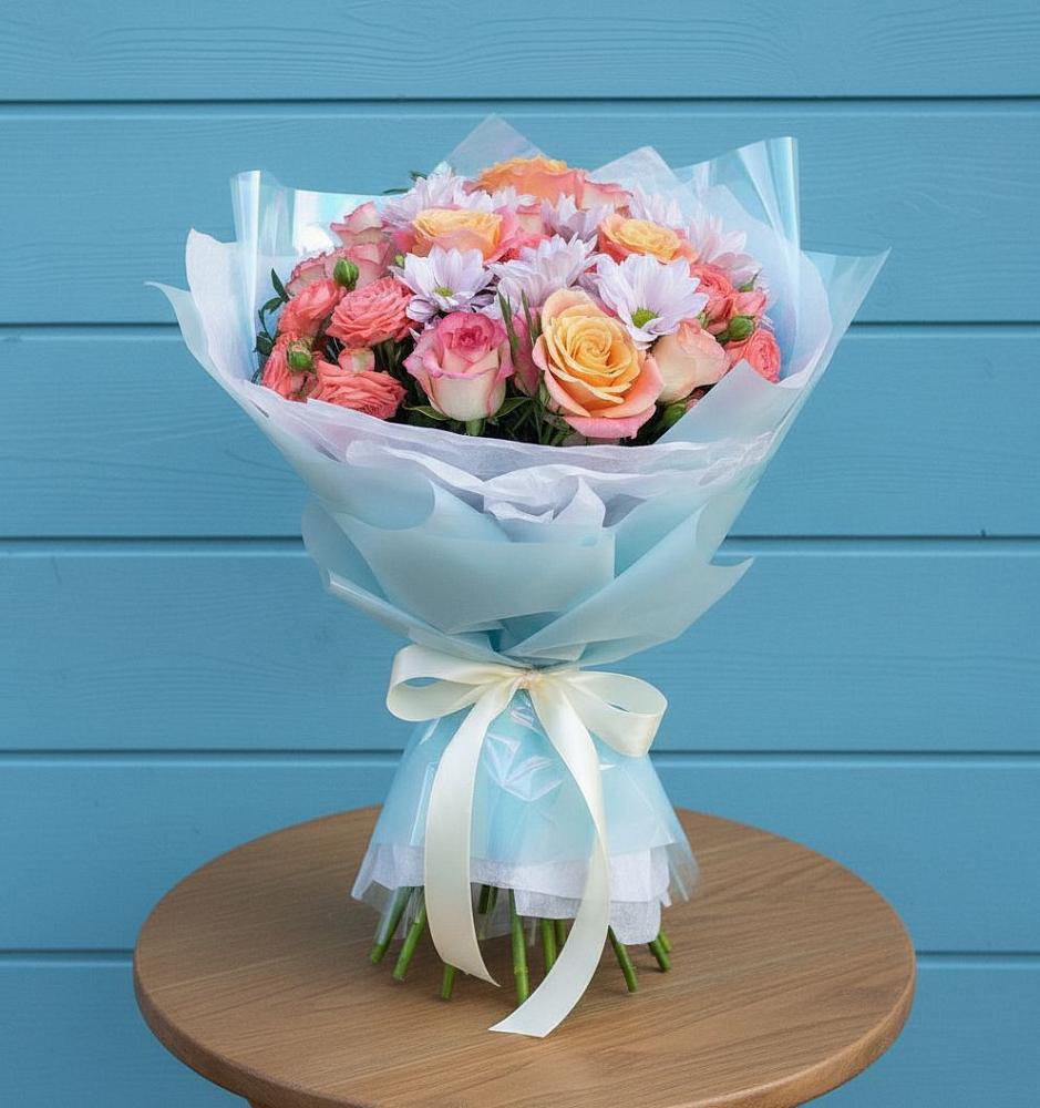 Букет цветов из: Хризантемы и Розы в Хоста