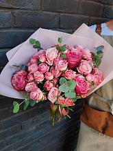 Букет цветов из:  Розы в Хоста