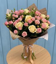 Букет цветов из:  Розы в Хоста