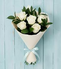 Букет цветов из:  Розы в Хоста