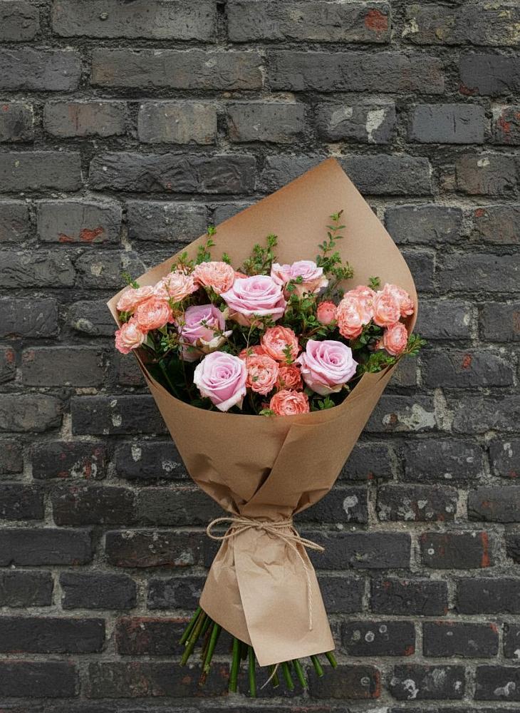 Букет цветов из: Розы в Хоста