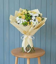 Букет цветов из:  Хризантемы и Розы в Хоста