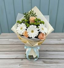 Букет цветов из:  Герберы, Розы и Хризантемы в Хоста