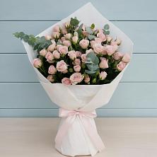 Букет цветов из:  Розы в Хоста