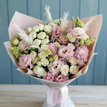 Букет цветов из:  Альстромерии и Розы в Хоста